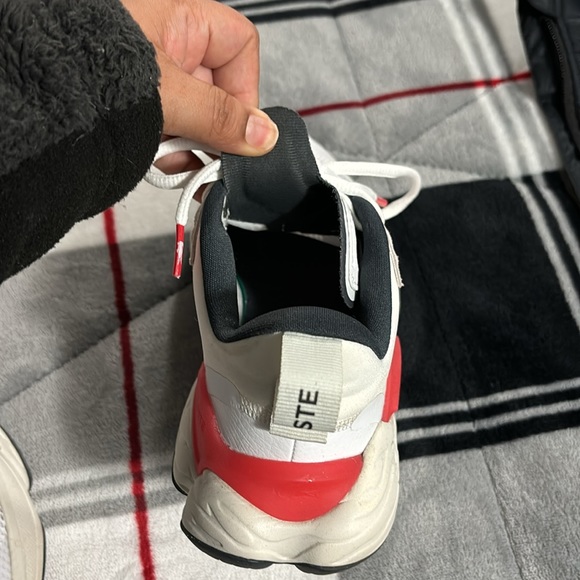 It's to small for me. - Picture 2 of 4